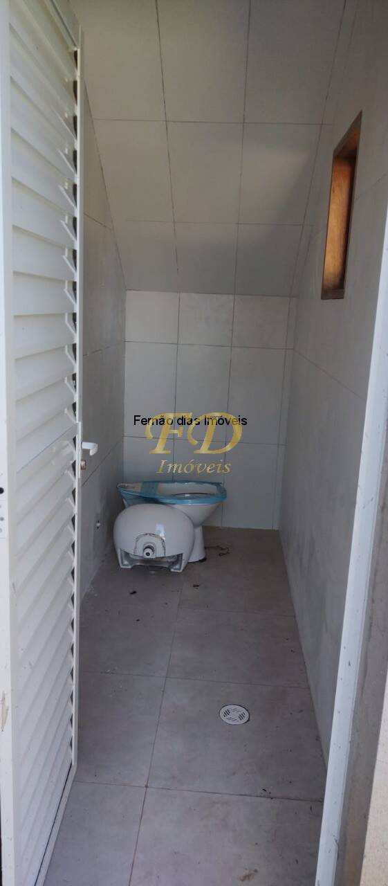 Terreno à venda com 3 quartos, 250m² - Foto 16