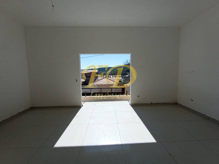 Casa à venda com 3 quartos, 120m² - Foto 4