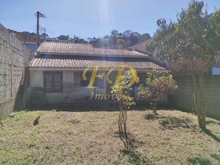 Casa à venda com 2 quartos, 400m² - Foto 2