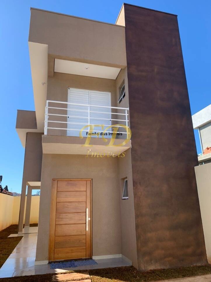 Sobrado à venda com 3 quartos, 108m² - Foto 1