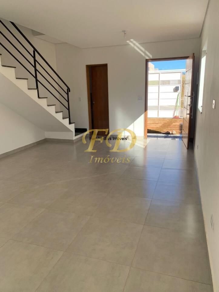 Sobrado à venda com 3 quartos, 108m² - Foto 2