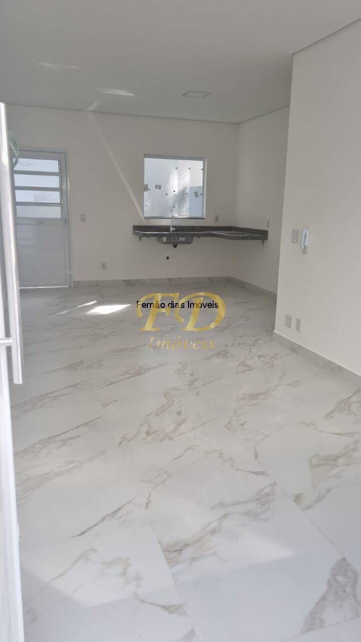 Casa à venda com 2 quartos, 65m² - Foto 13