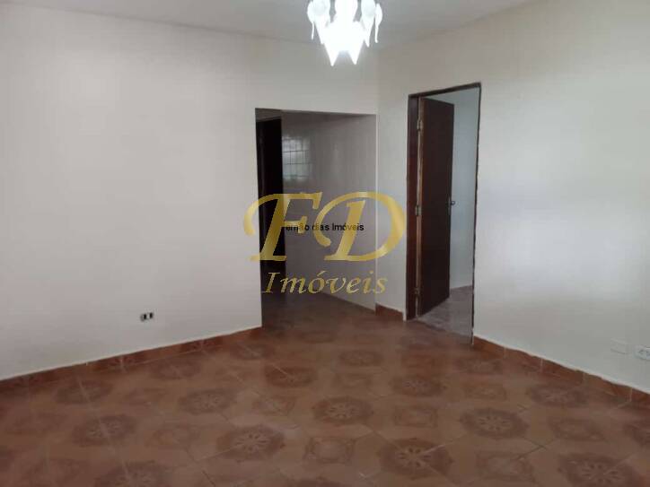 Casa à venda com 4 quartos, 100m² - Foto 4