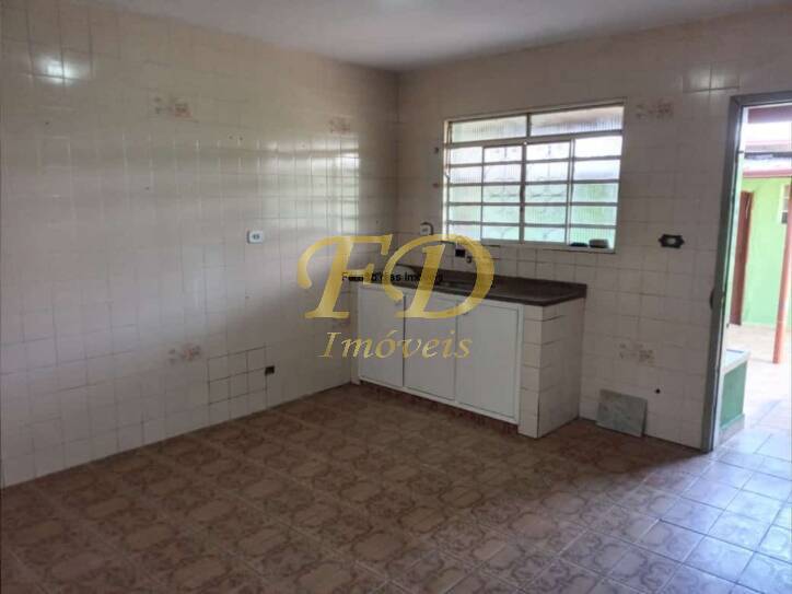 Casa à venda com 4 quartos, 100m² - Foto 8