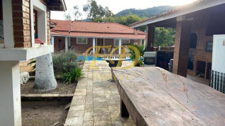 Fazenda à venda com 4 quartos, 600m² - Foto 17